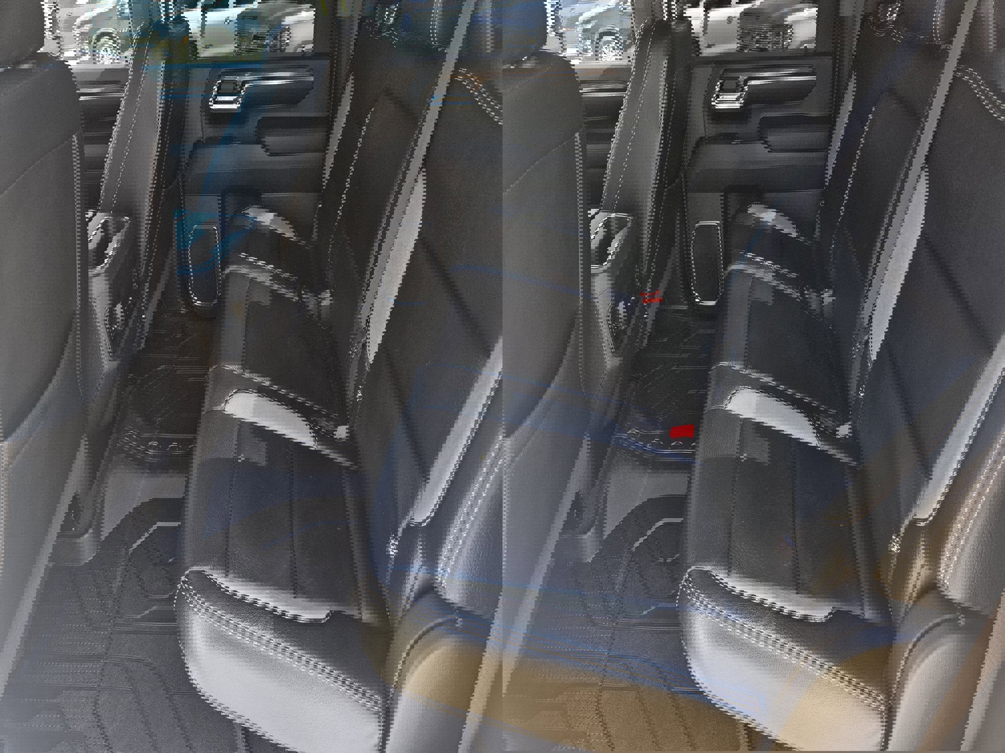 Used 2024 Chevrolet Silverado 3500 LT w/ Convenience Package image 27