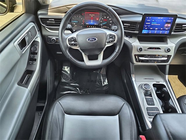 Used 2022 Ford Explorer XLT w/ Equipment Group 202A image 23