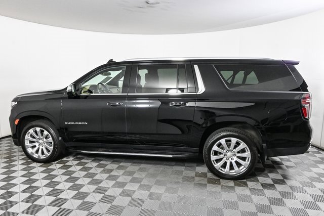 Used 2023 Chevrolet Suburban Premier image 27