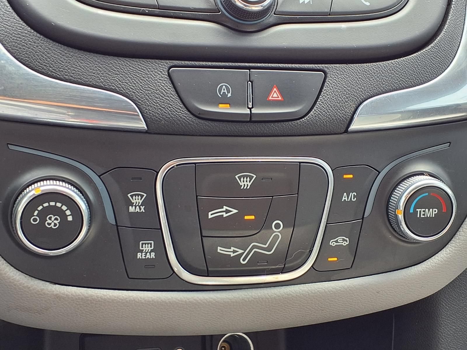 Used 2023 Chevrolet Equinox LS w/ LPO, Cargo Package FWD image 5