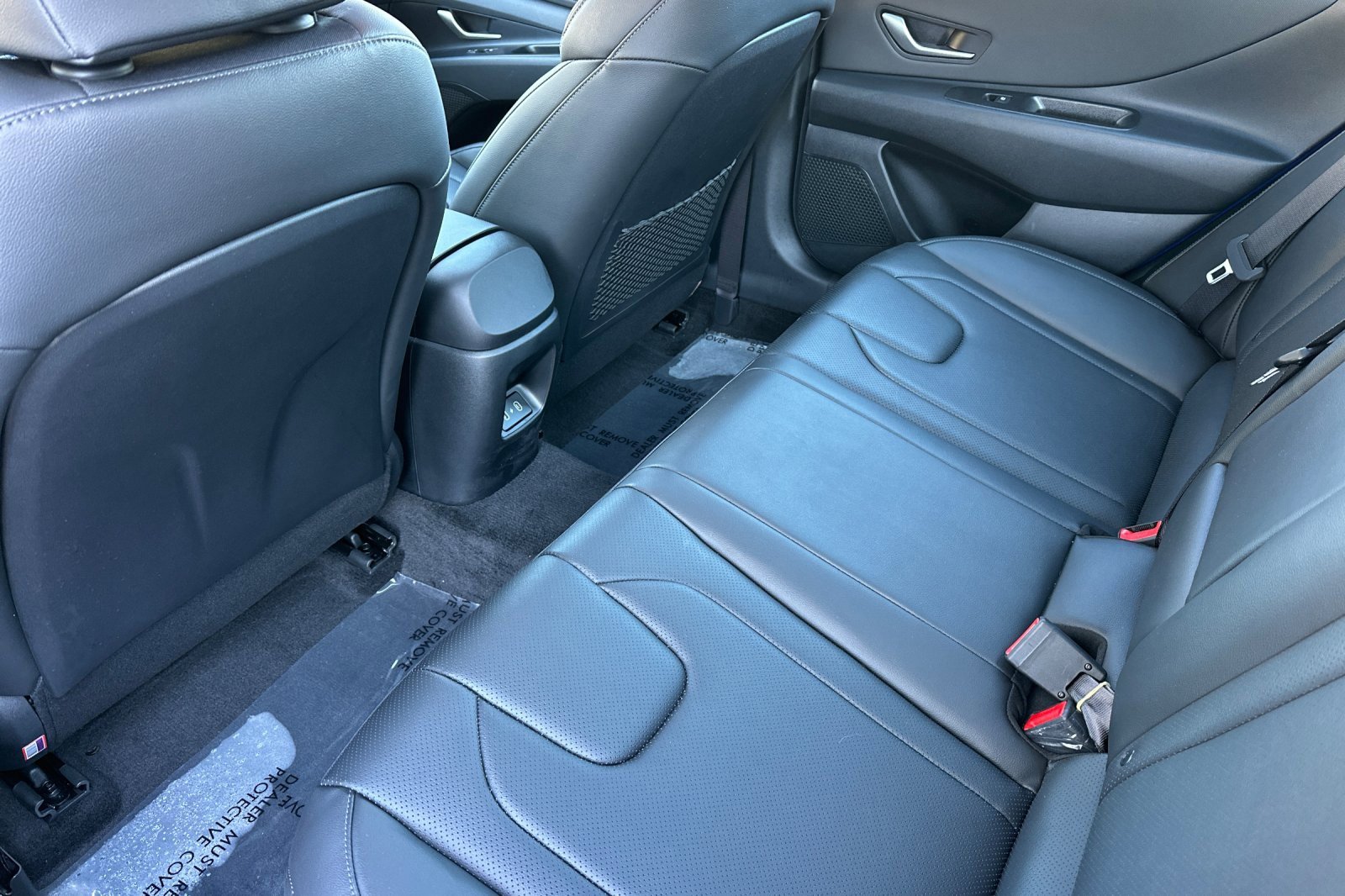 Used 2025 Hyundai Elantra Limited image 13