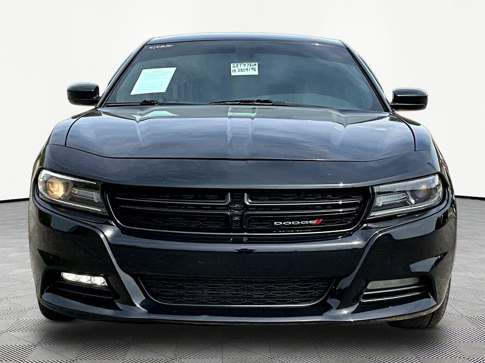 Used 2018 Dodge Charger SXT Plus RWD image 7