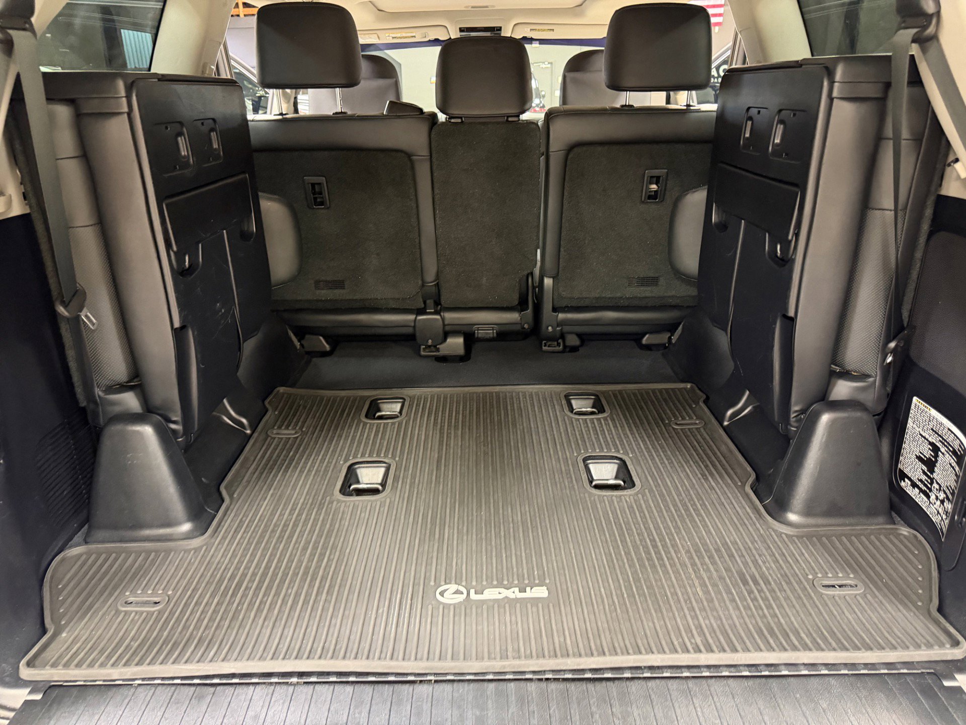 Used 2016 Lexus LX 570 4WD image 29