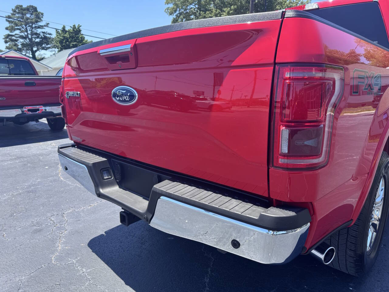 Used 2016 Ford F150 Lariat w/ Equipment Group 502A Luxury AWD/4WD image 19