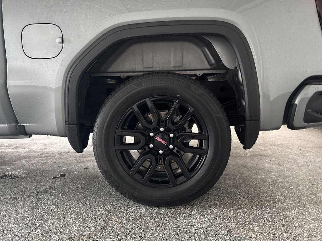Used 2025 GMC Sierra 1500 Elevation image 44