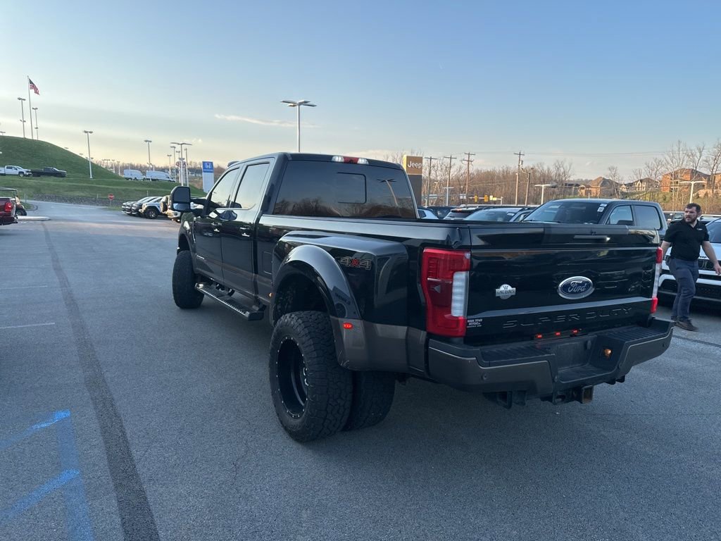 Used 2017 Ford F350 King Ranch w/ King Ranch Ultimate Package image 4