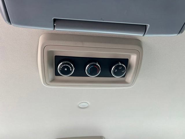 Used 2016 Dodge Grand Caravan SXT FWD image 26