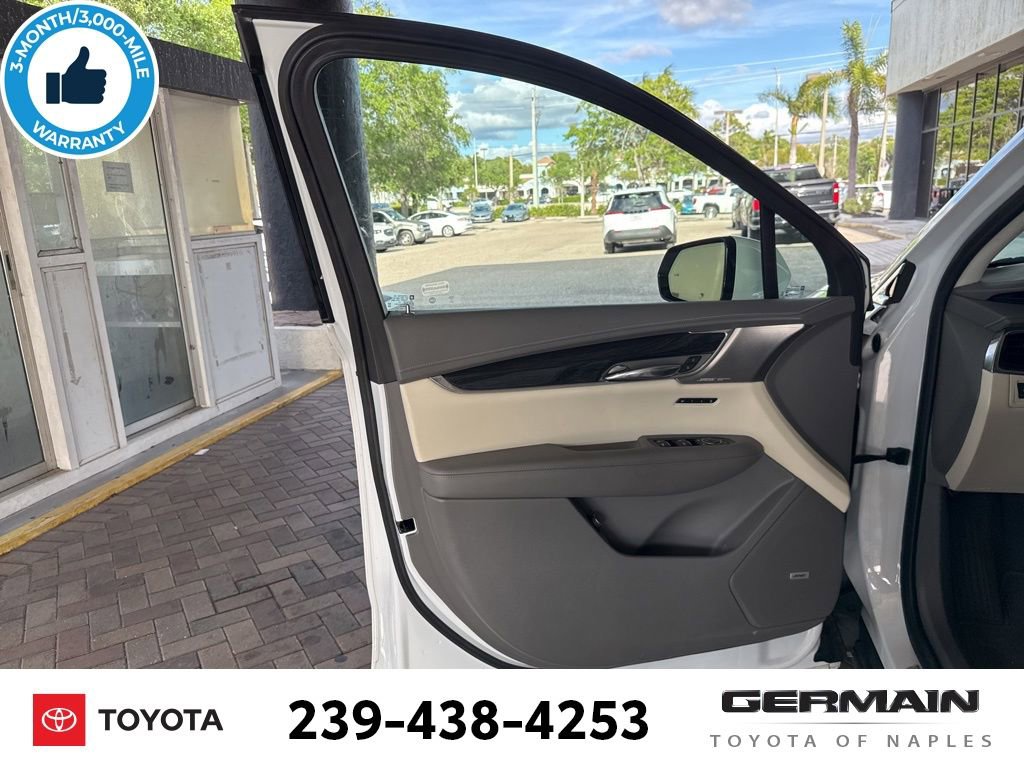 Used 2021 Cadillac XT6 Premium Luxury image 18