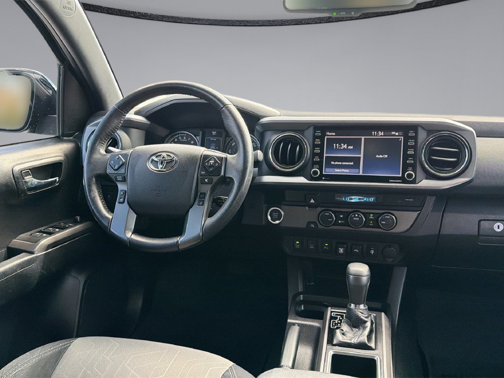 Used 2021 Toyota Tacoma TRD Sport w/ Technology Package RWD image 18
