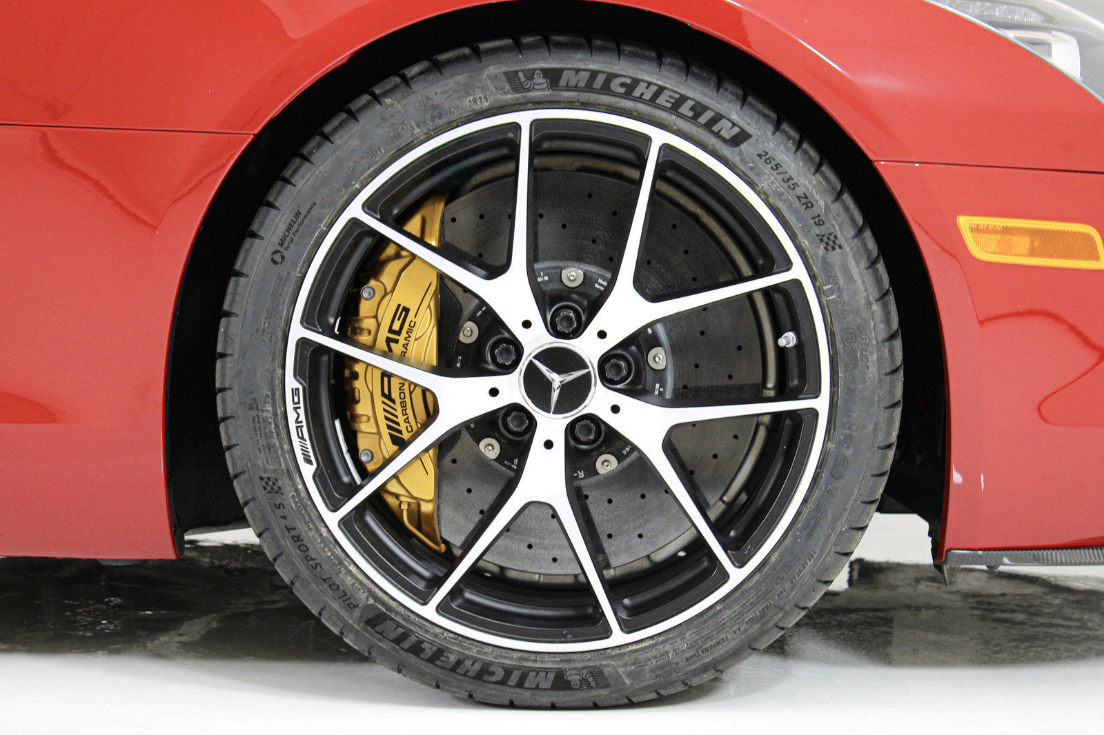 Used 2015 Mercedes-Benz SLS AMG GT Final Edition image 19