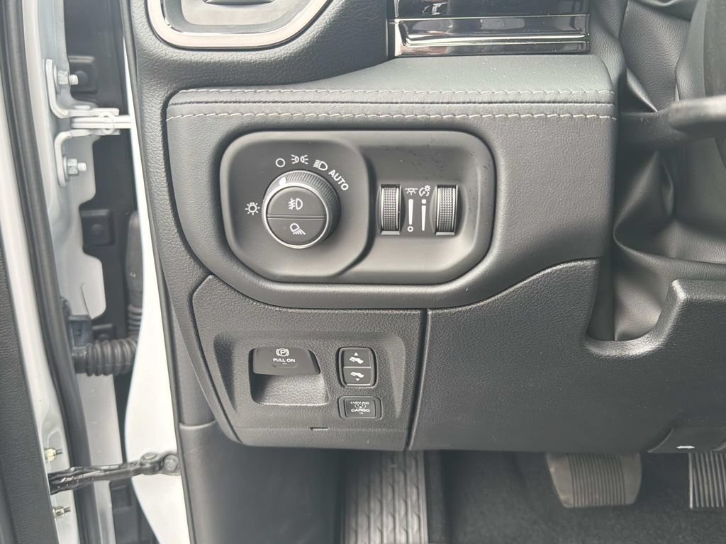 New 2026 RAM 1500 Limited AWD/4WD image 12
