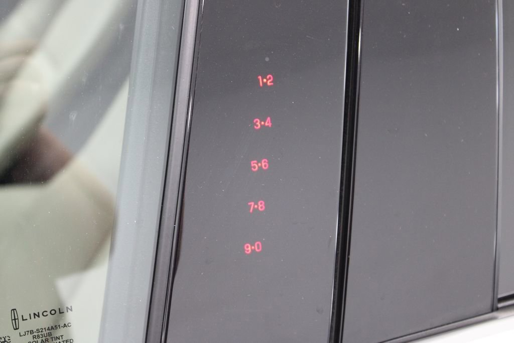 New 2026 Lincoln Corsair Premiere image 21