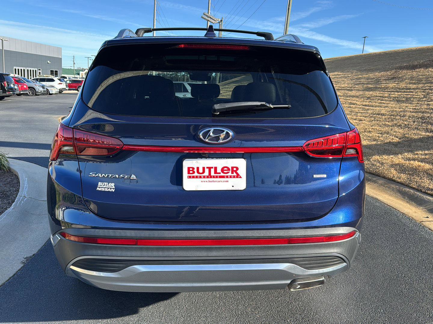 Used 2022 Hyundai Santa Fe SEL w/ Convenience + Premium Package image 4