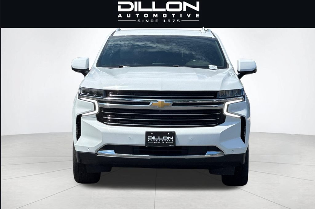 Used 2023 Chevrolet Suburban LT w/ Luxury Package AWD/4WD image 9