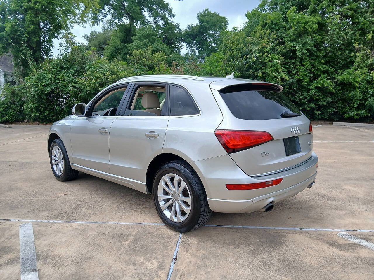 Used 2016 Audi Q5 2.0T Premium Plus w/ Technology Package AWD/4WD image 7