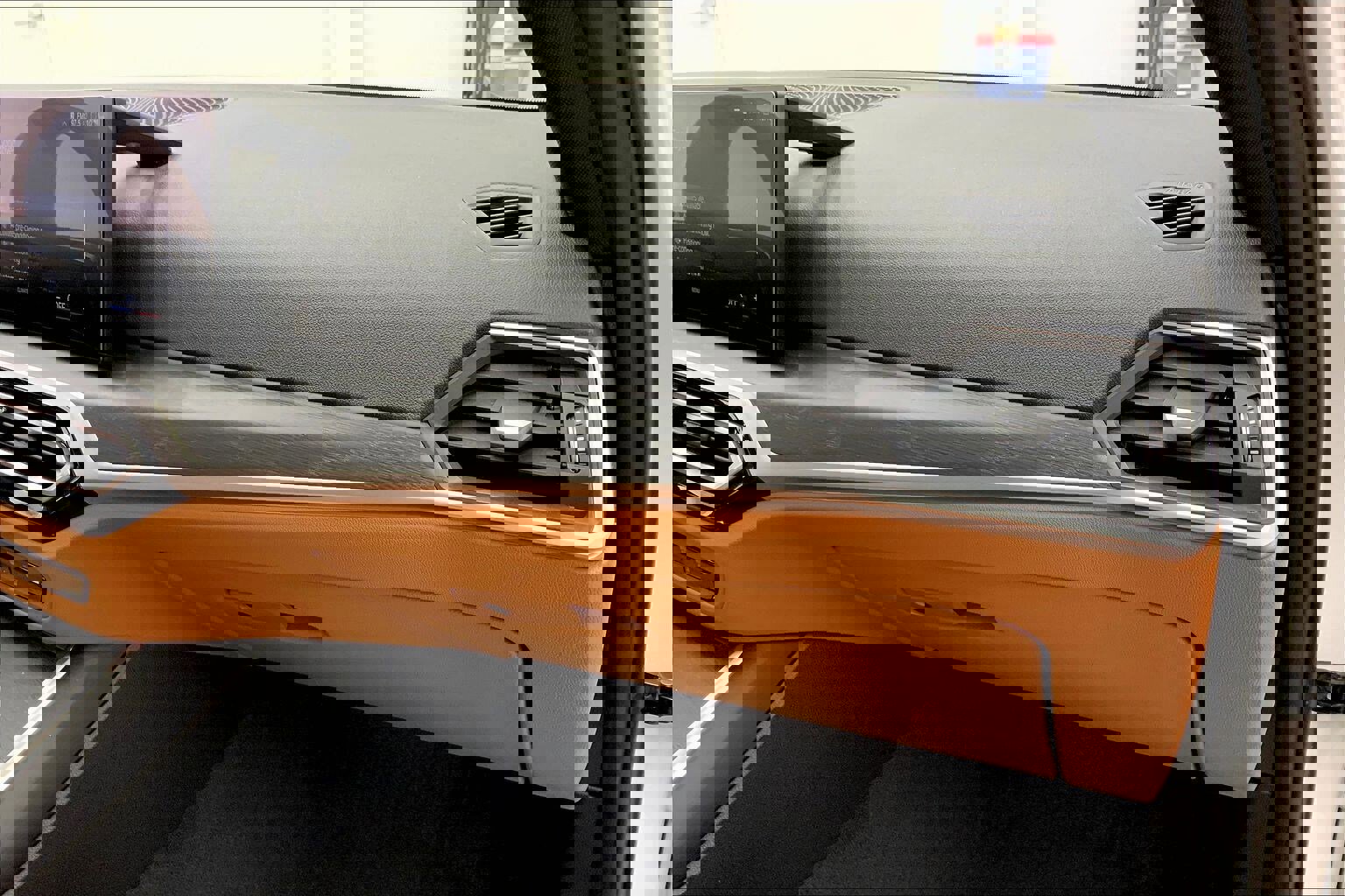 Certified 2023 BMW 330i xDrive Sedan w/ Driving Assistance Package image 27