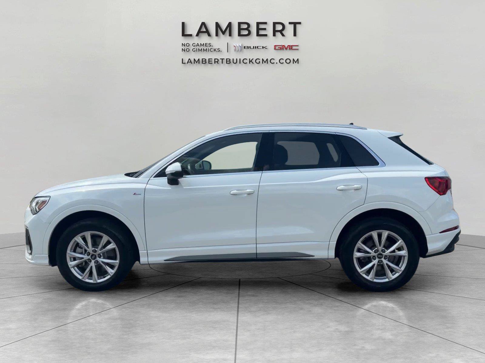 Used 2025 Audi Q3 2.0T Premium AWD/4WD image 2