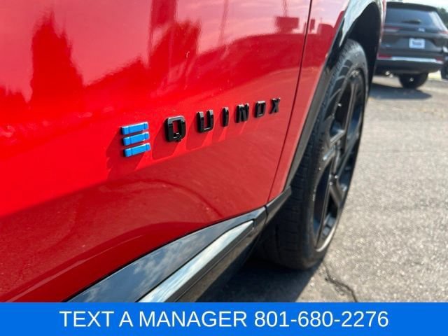 Used 2025 Chevrolet Equinox EV RS AWD/4WD image 11