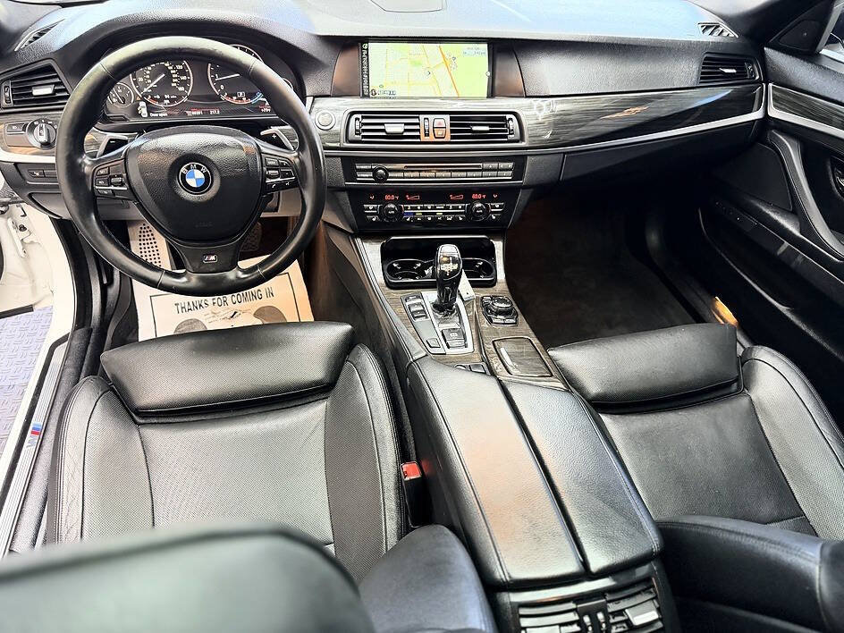Used 2013 BMW 550i Sedan w/ Executive Pkg RWD image 6