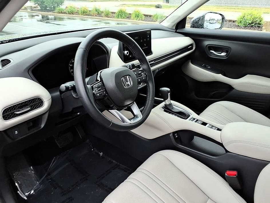 Certified 2026 Honda HR-V EX-L image 13