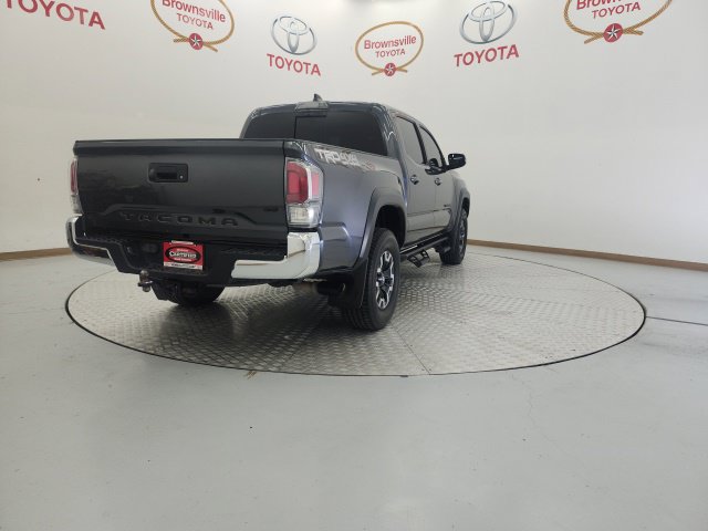 Certified 2021 Toyota Tacoma TRD Off-Road AWD/4WD image 8