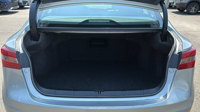 Used 2016 Toyota Avalon XLE FWD image 25