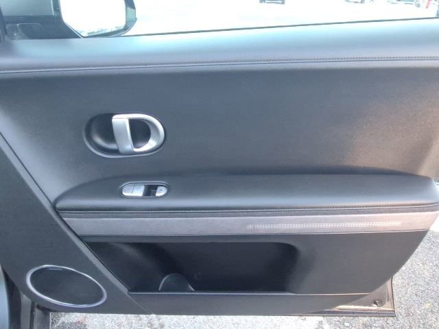 Used 2024 Hyundai Ioniq 5 Limited image 16