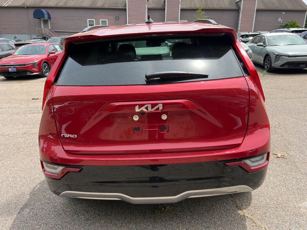 New 2025 Kia Niro Wave w/ Wave Preserve Package image 3