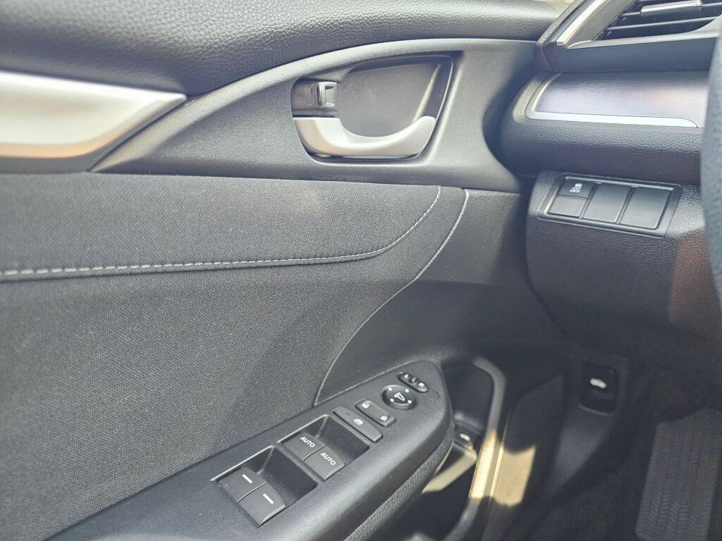 Used 2016 Honda Civic EX-T image 32