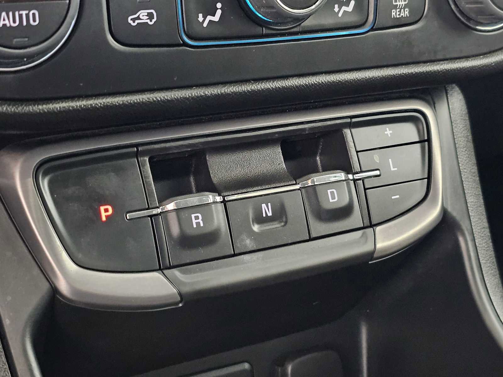 Used 2023 GMC Terrain AT4 image 30