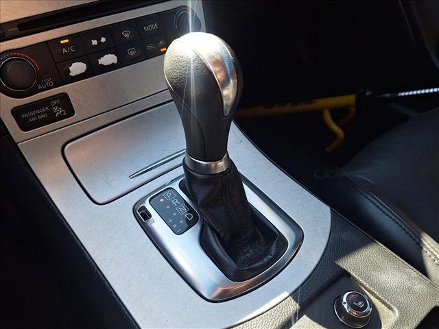 Used 2009 INFINITI G37 Journey w/ Premium Pkg image 12