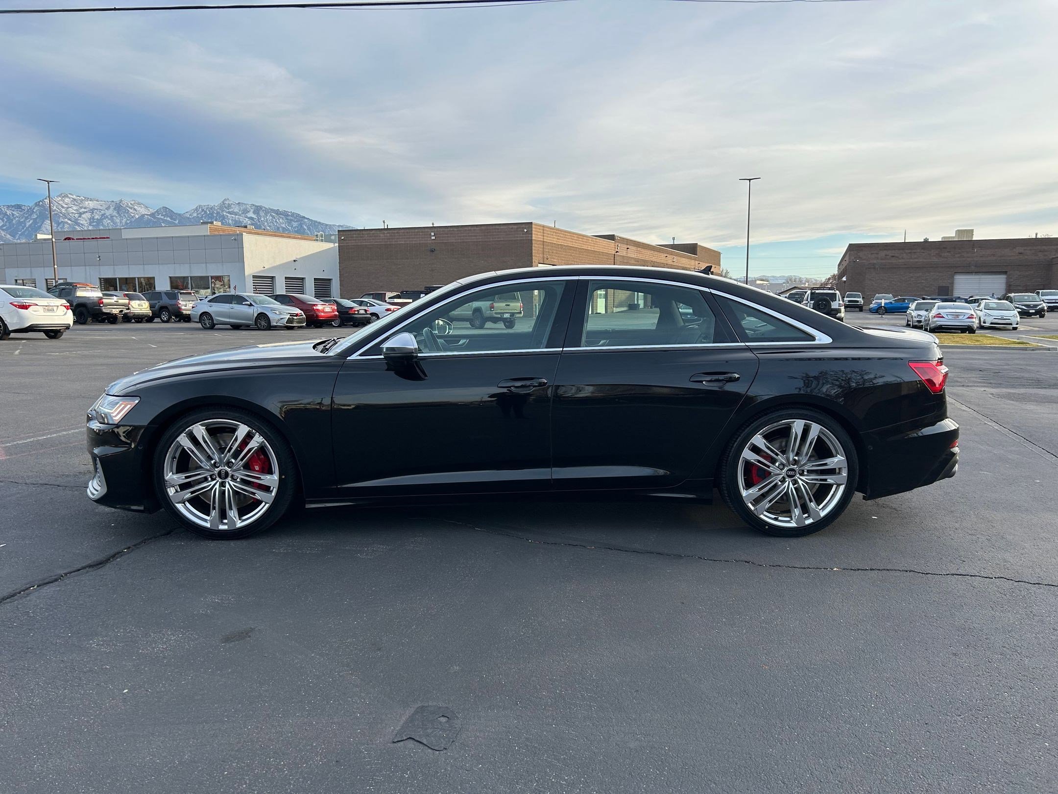 Used 2021 Audi S6 Prestige w/ Prestige Package image 2