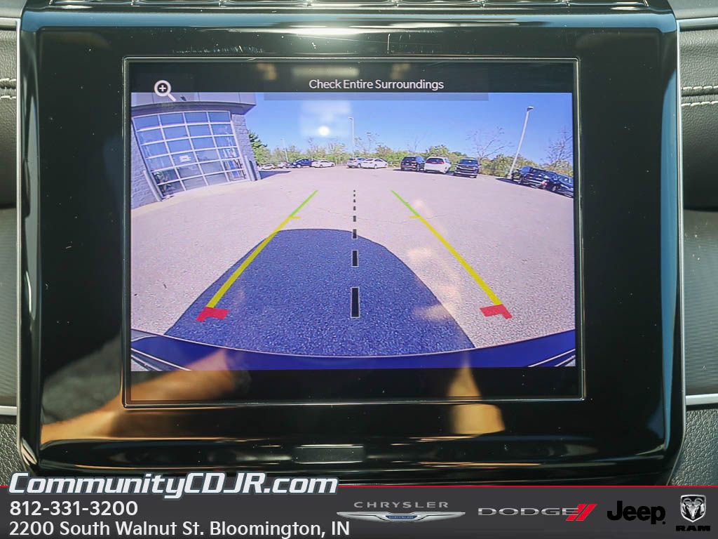 New 2025 Jeep Grand Cherokee Laredo X w/ Luxury Tech Group I image 15