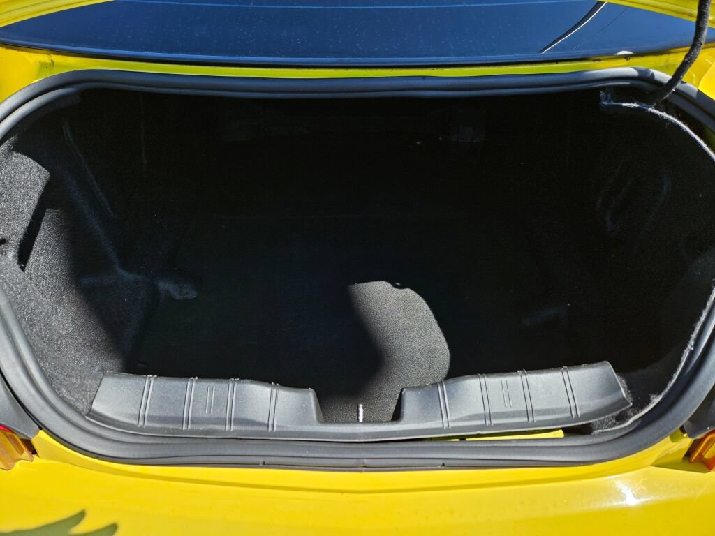 Used 2016 Chevrolet Camaro LT w/ RS Package RWD image 9
