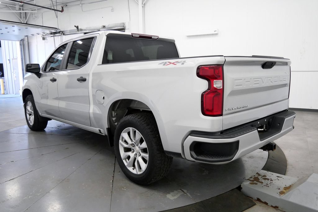 Used 2020 Chevrolet Silverado 1500 Custom w/ Custom Value Package AWD/4WD image 5