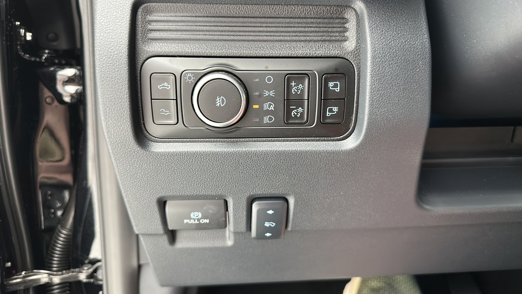 New 2026 Ford F350 Platinum AWD/4WD image 28