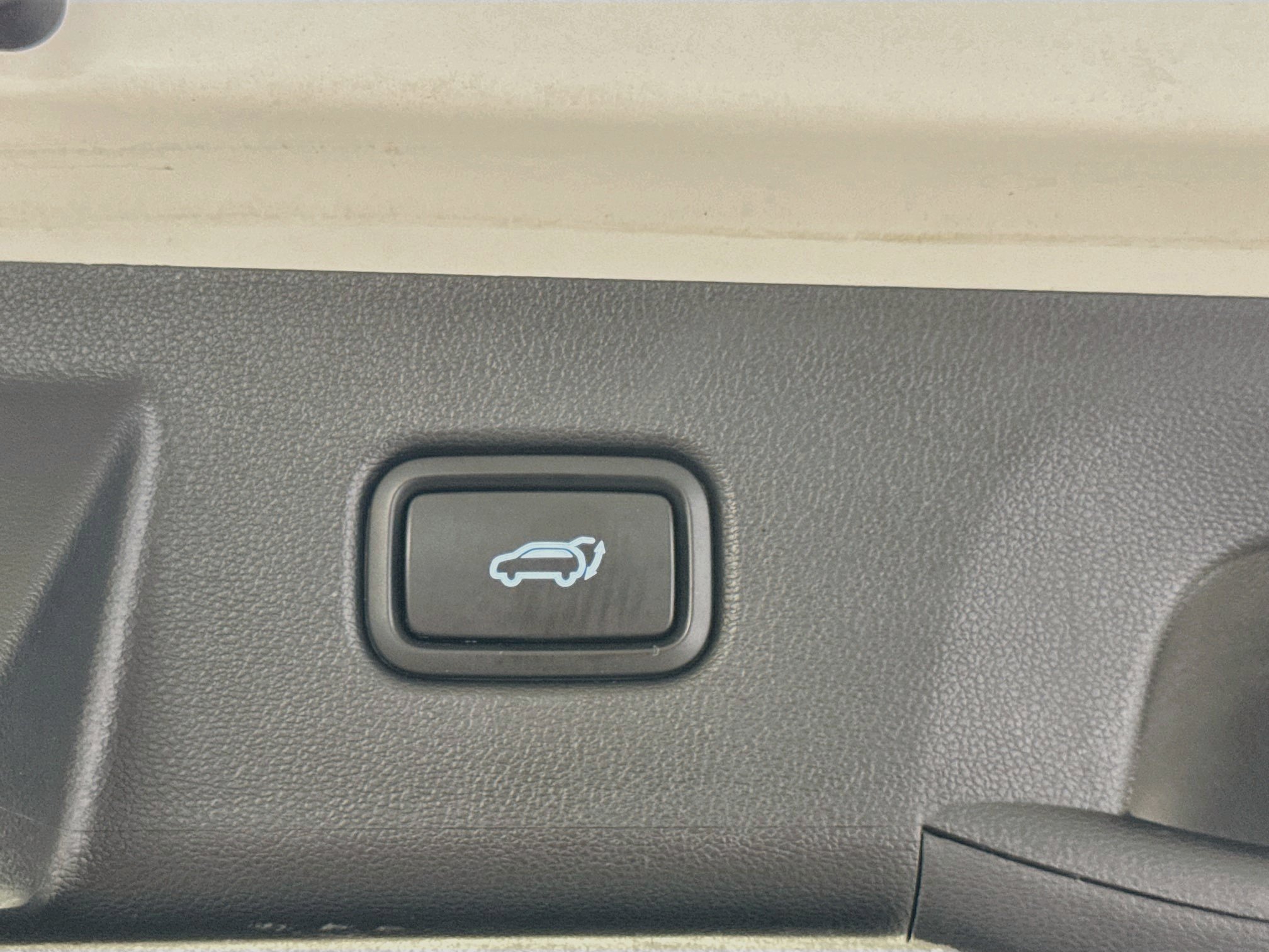 Used 2024 Hyundai Tucson Limited FWD image 32