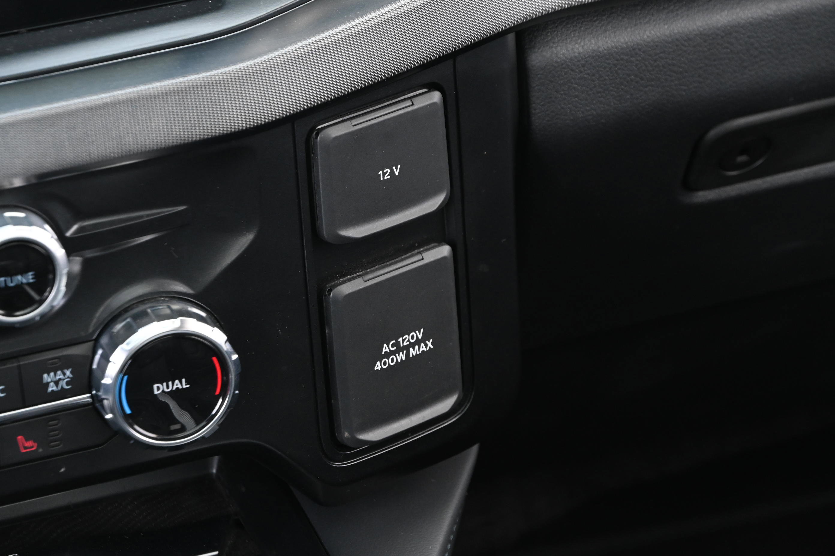 Used 2025 Ford F250 Platinum AWD/4WD image 25