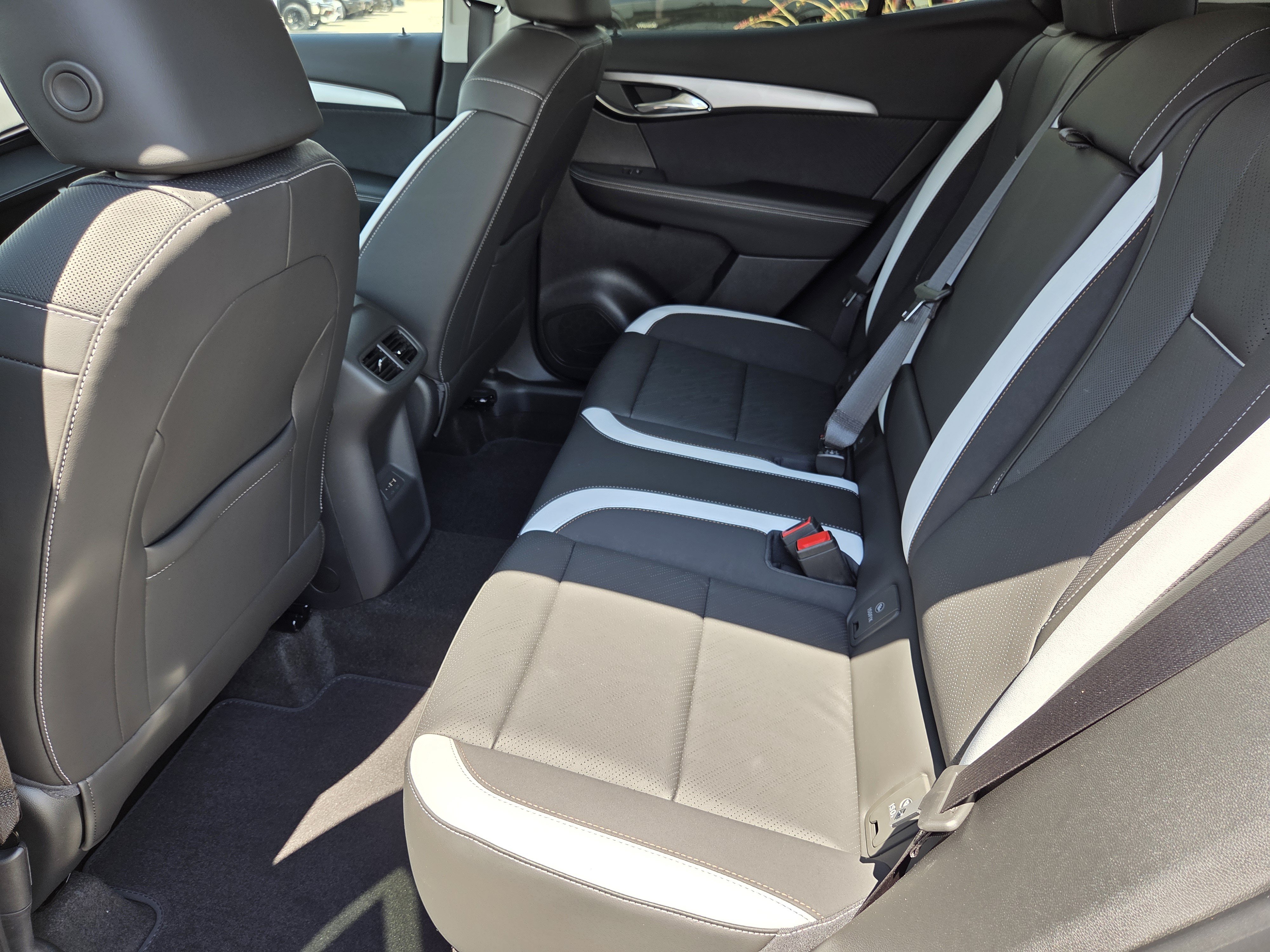 New 2026 Buick Envision Sport Touring AWD/4WD image 23