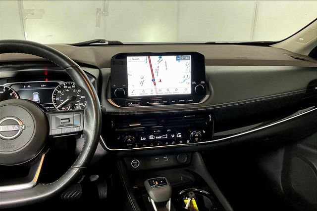 Used 2023 Nissan Rogue SL w/ SL Premium Package image 6