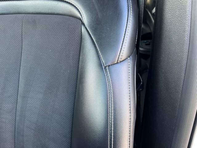 Used 2023 Jeep Grand Cherokee L Laredo image 15