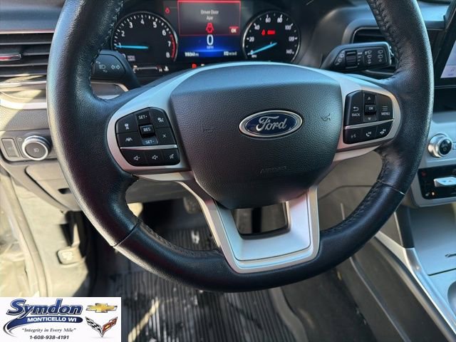 Used 2022 Ford Explorer XLT w/ Equipment Group 202A image 11