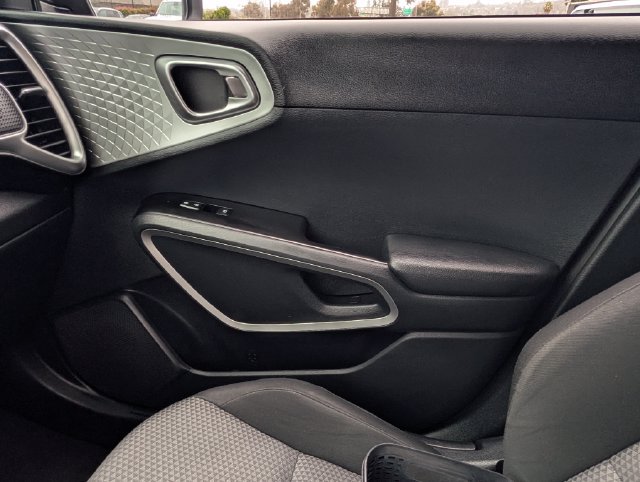 Used 2022 Kia Soul LX w/ Paint Protection Package FWD image 22
