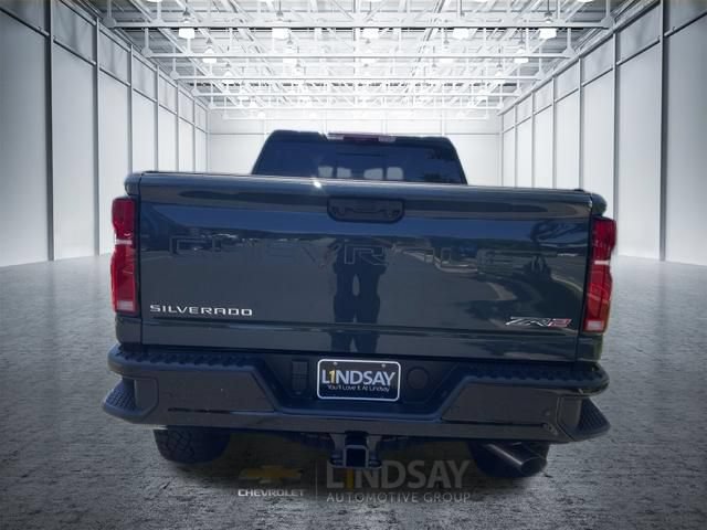 New 2026 Chevrolet Silverado 2500 ZR2 AWD/4WD image 6