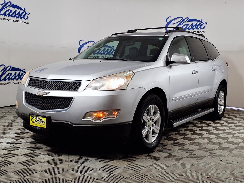 Used 2012 Chevrolet Traverse LT w/ LPO, 'HIT The Road' Package image 5