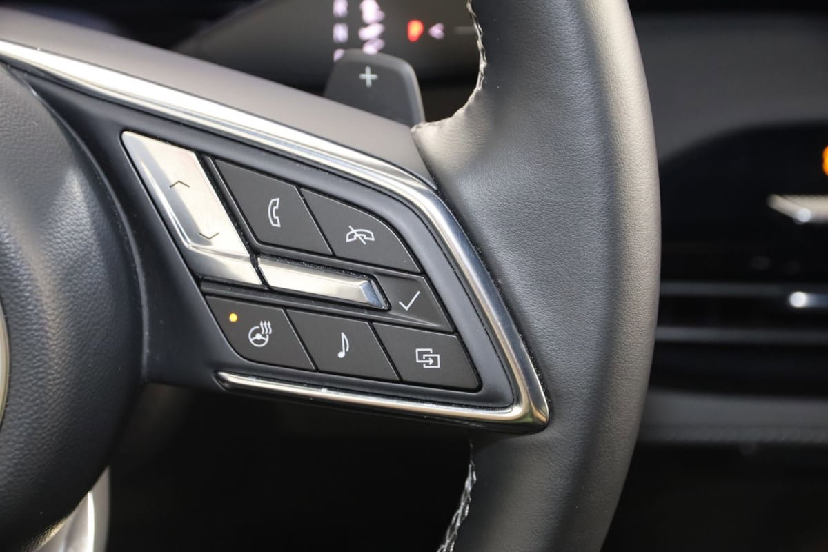 Used 2025 Buick Enclave Sport Touring FWD image 36