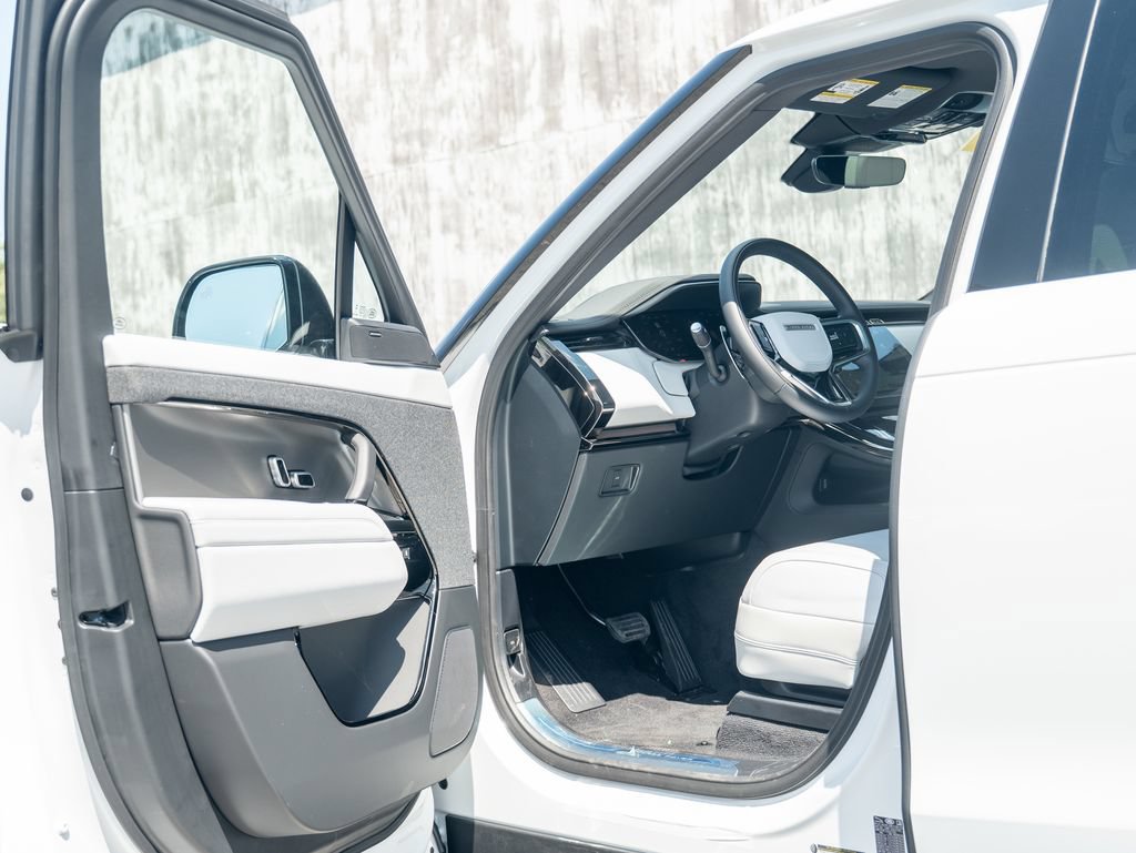 New 2027 Land Rover Range Rover Sport SE AWD/4WD image 10