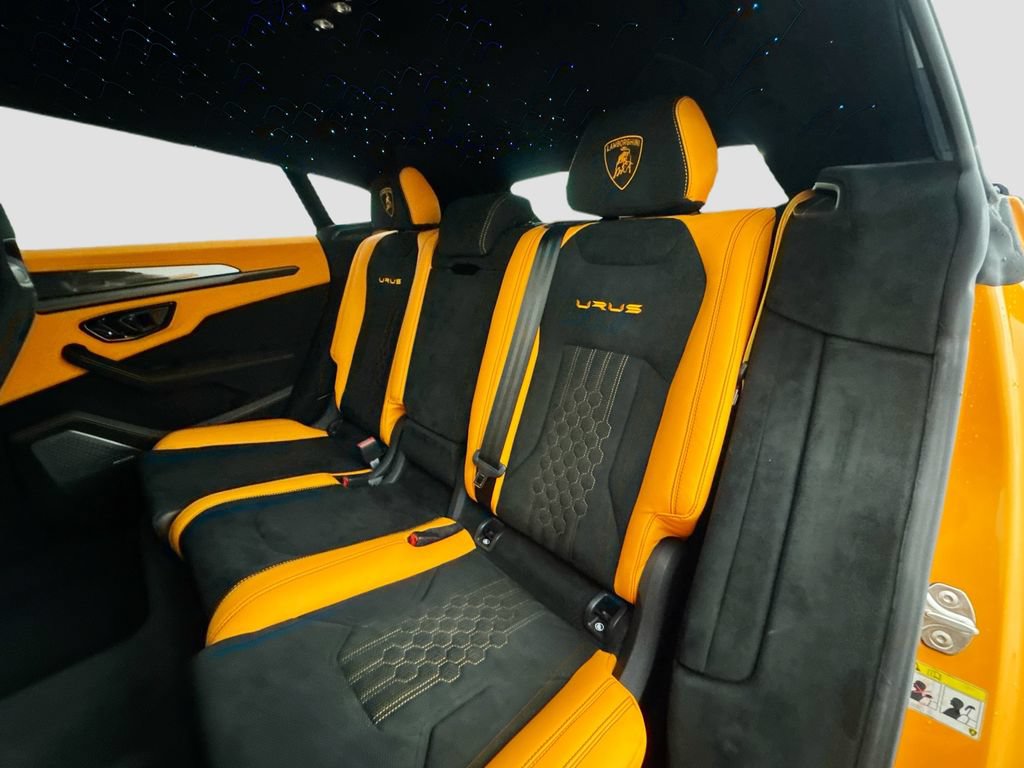 Used 2023 Lamborghini Urus Performante AWD/4WD image 26