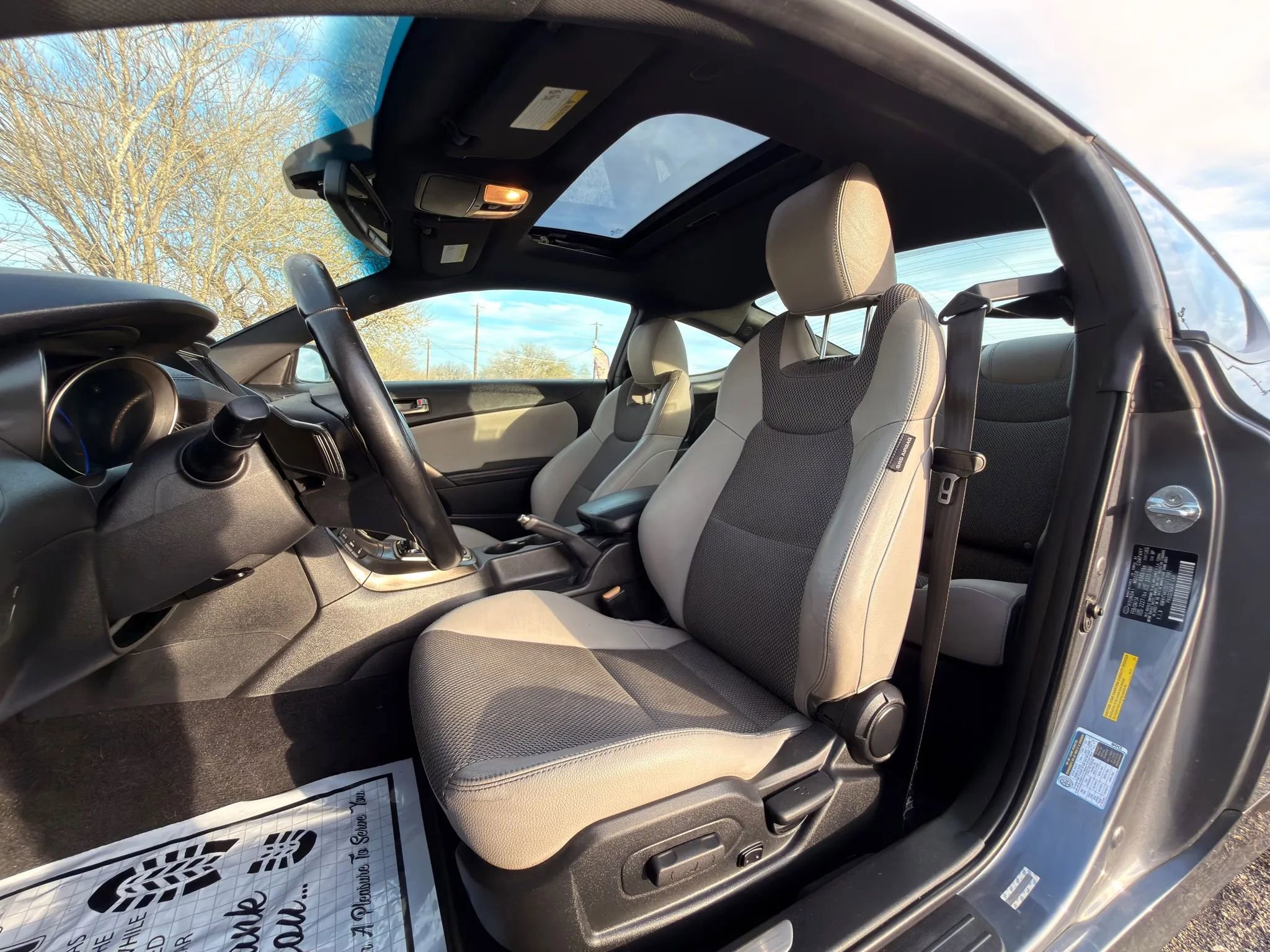 Used 2014 Hyundai Genesis 2.0T image 11