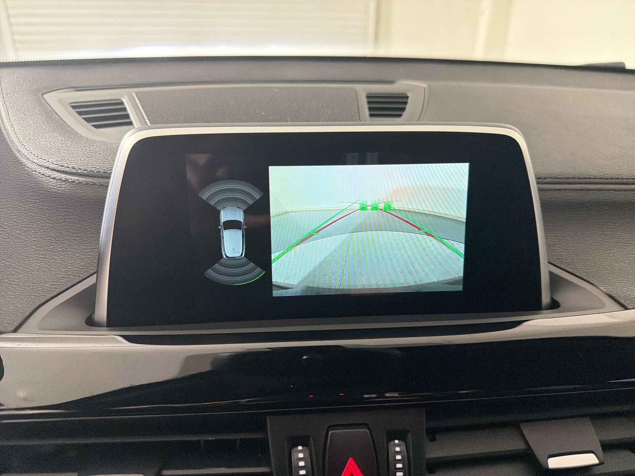 Used 2018 BMW X2 sDrive28i w/ Convenience Package FWD image 26